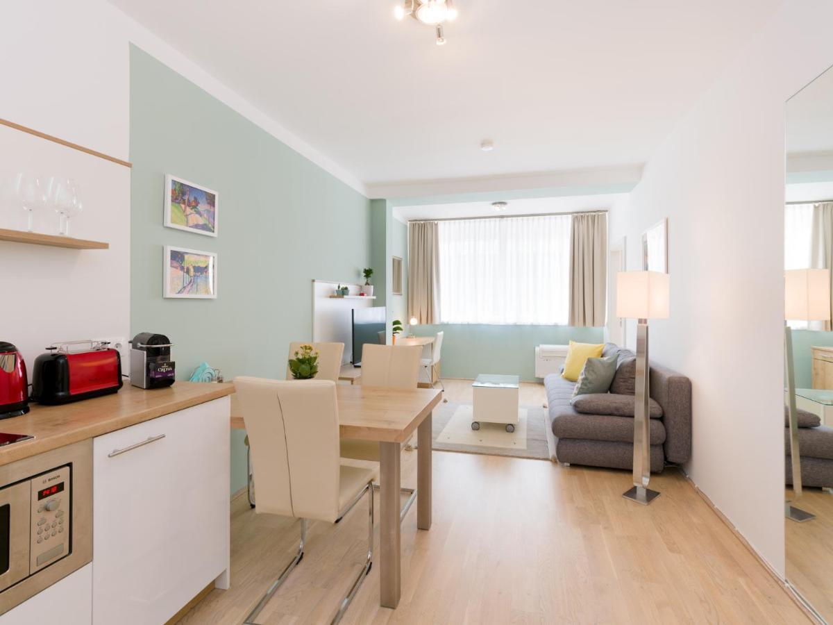 Jupiter 2 Apartment